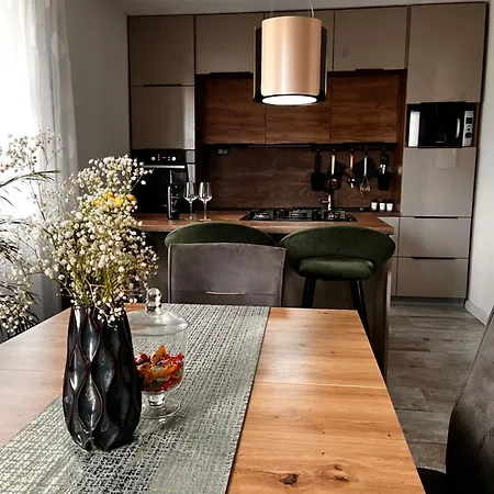 Tea Apartment
